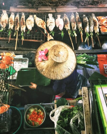découvrez les merveilles de la thaïlande, un pays riche en culture, plages paradisiaques et cuisine délicieuse. explorez ses temples anciens, vagabondez dans les marchés animés et laissez-vous séduire par l'hospitalité locale.
