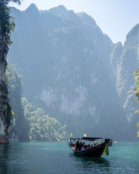 découvrez la thaïlande, un pays aux paysages époustouflants, aux plages paradisiaques et à une culture riche. explorez ses temples majestueux, savourez la cuisine délicieuse et plongez dans l'animation de ses marchés. une aventure inoubliable vous attend en asie du sud-est.
