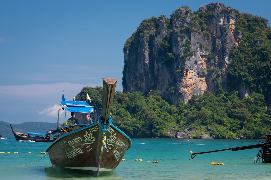 découvrez nos conseils pratiques pour voyager en thaïlande : des astuces sur la culture locale, la gastronomie, les lieux incontournables à visiter et des recommandations pour un séjour inoubliable.