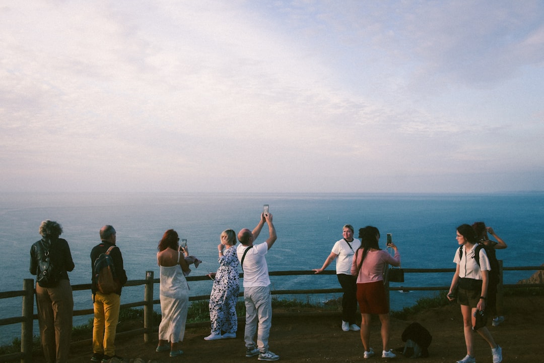 découvrez le guide complet pour les touristes : conseils pratiques, meilleures destinations, activités incontournables, et astuces pour profiter pleinement de vos voyages en france et dans le monde.