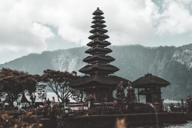 découvrez le meilleur itinéraire pour un voyage inoubliable à bali : plages paradisiaques, rizières, temples et conseils pratiques, idéal pour optimiser votre séjour sur l'île des dieux.
