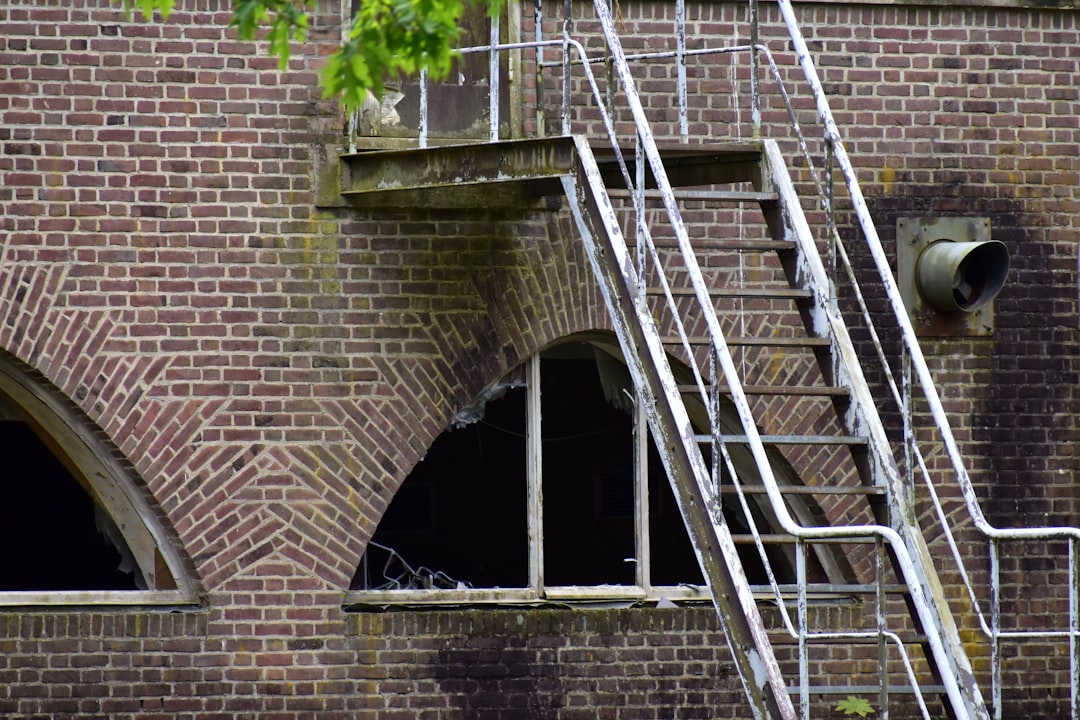 découvrez les causes, symptômes et conséquences du déclin, avec des exemples concrets et des solutions pratiques pour l’anticiper et en limiter les effets.