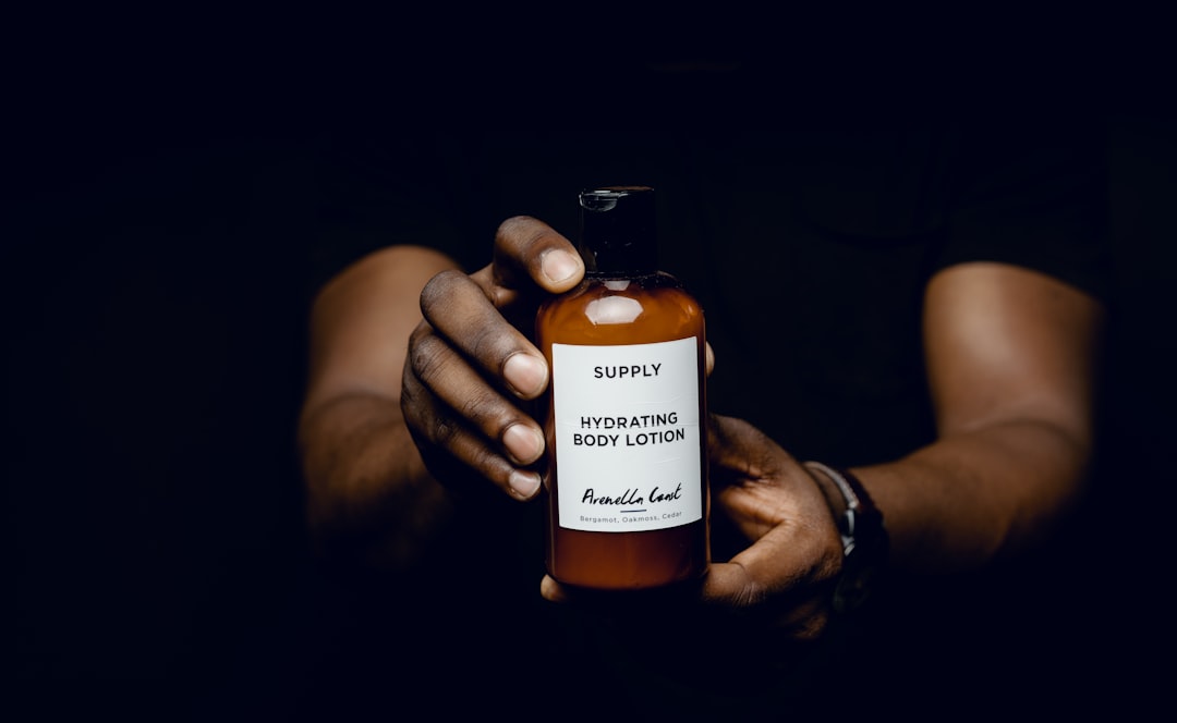 découvrez les réalités du trafic de drogue, un commerce illégal complexe qui impacte les sociétés à l'échelle mondiale. analyse des enjeux, des acteurs et des conséquences sur la santé publique et la sécurité.