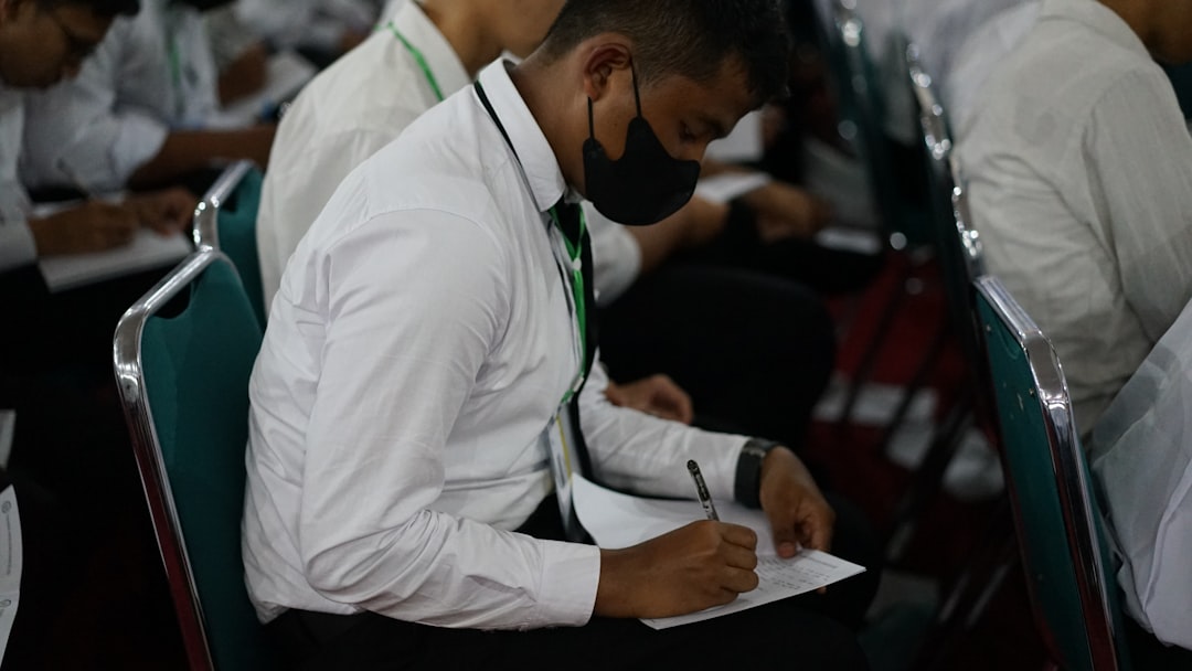 découvrez notre programme de stage qui offre des opportunités uniques pour acquérir une expérience professionnelle enrichissante. que vous soyez étudiant ou jeune diplômé, nos stages vous permettront de développer vos compétences et de vous immerger dans le monde du travail.