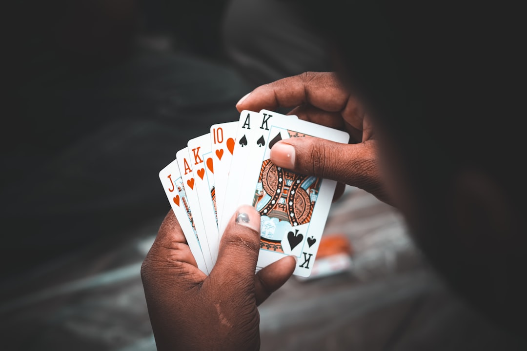 découvrez tout sur la fraude : définitions, types courants, méthodes de prévention et conseils pour se protéger efficacement contre les activités frauduleuses.