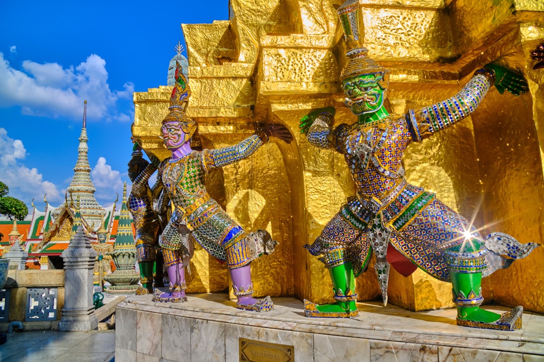 découvrez comment ouvrir un compte bancaire en thaïlande facilement, les documents nécessaires, les meilleures banques et conseils pour expatriés et voyageurs.