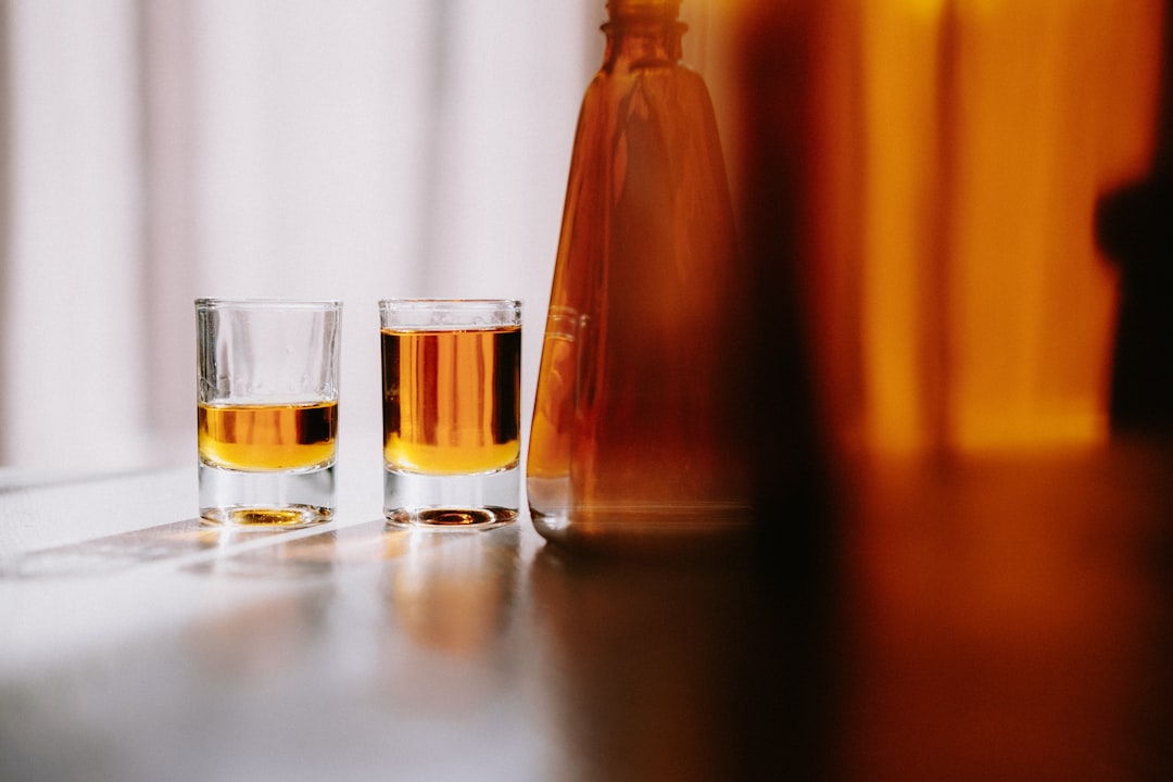 découvrez les dernières mises à jour sur la législation concernant l'alcool en thaïlande, incluant les restrictions, les heures de vente et les règles importantes à respecter.