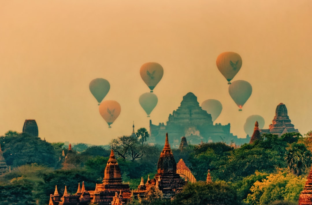 découvrez nos offres exclusives de vols gratuits vers la thaïlande et profitez d'un voyage inoubliable sans frais de billet d'avion. réservez dès maintenant votre aventure thaïlandaise !
