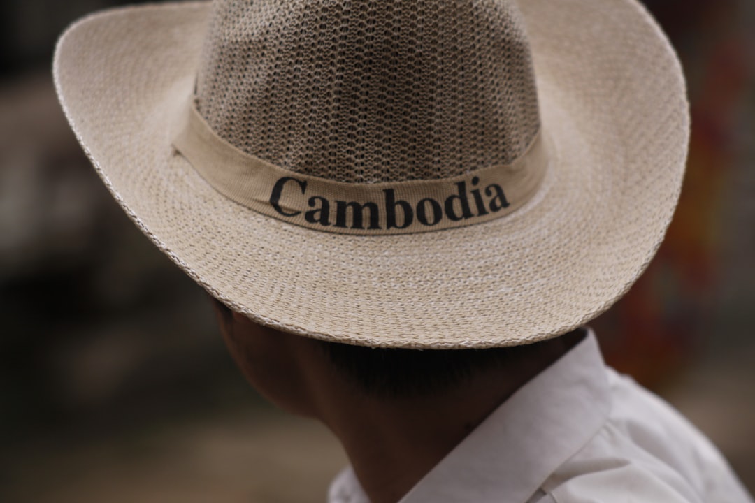 découvrez les causes, les enjeux et les développements du conflit entre la thaïlande et le cambodge, ainsi que son impact sur la région et les relations bilatérales.