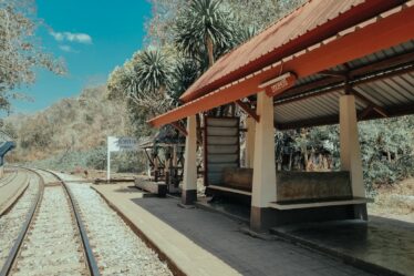 découvrez le voyage en train en thaïlande, une expérience unique entre paysages magnifiques et culture locale authentique.